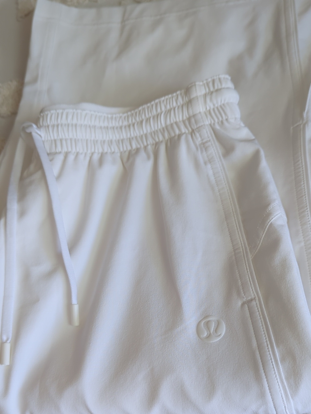 Lululemon Court Rival Wide Leg Track Pant White Athleisure LW5HDSS Size 4 - Picture 10 of 14